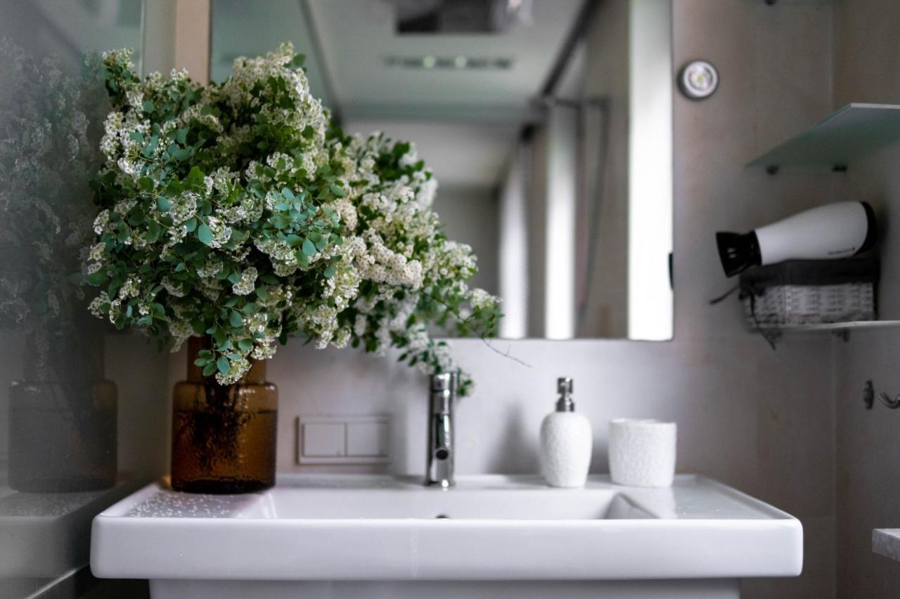 Aa Apartament Apartman Varsó Kültér fotó